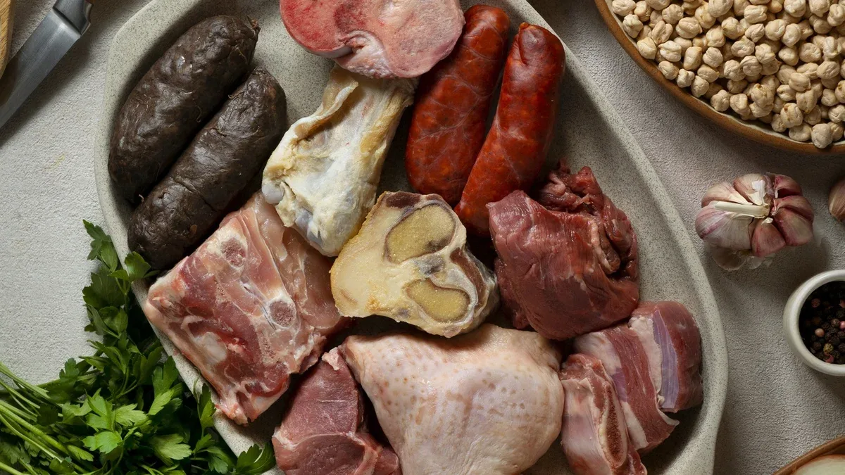 Vue de dessus de la nourriture délicieuse sur la table