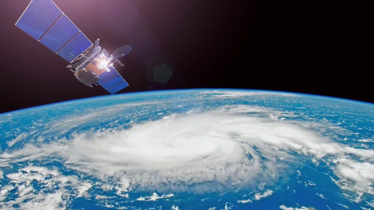 Sondage de recherche surveillant l'ouragan Satellite au-dessus de la Terre effectue des mesures des paramètres météorologiques Éléments de cette image fournis par la NASA