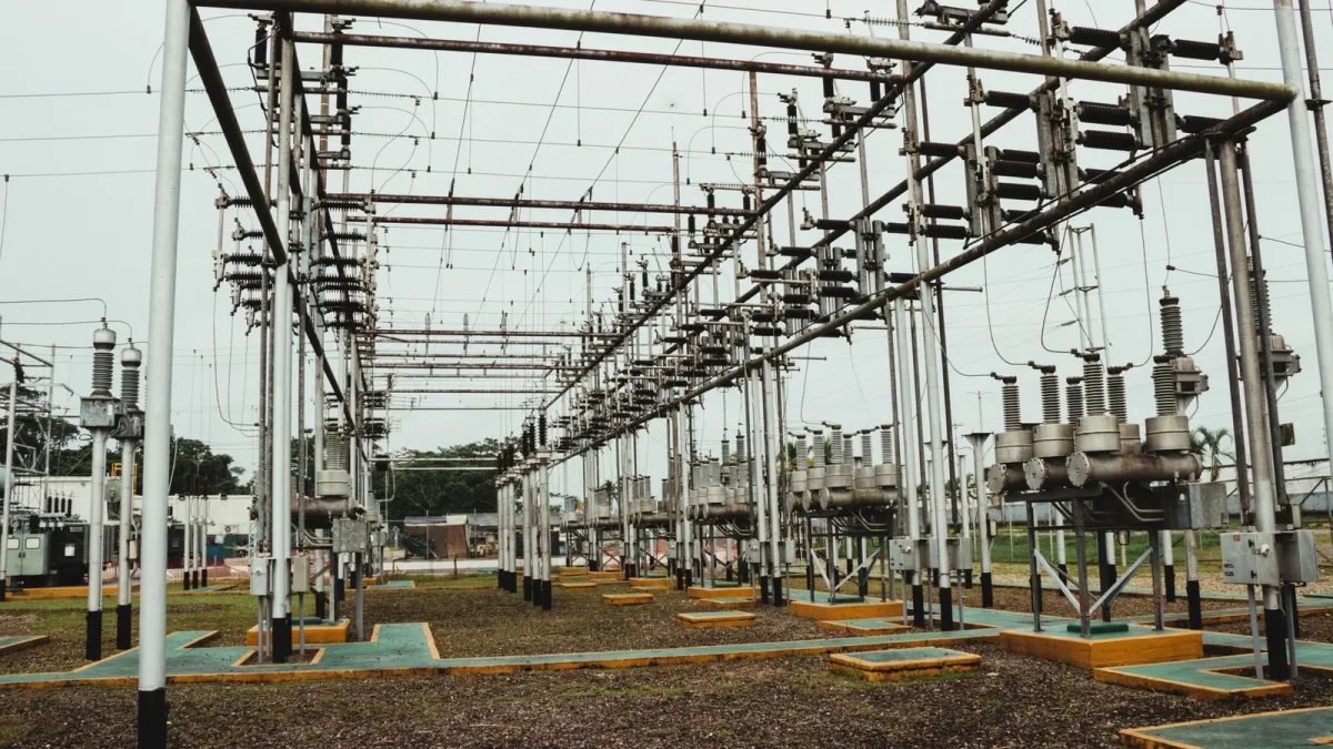 Data center : pourquoi la puissance d’un centre de données bute sur le réseau électrique